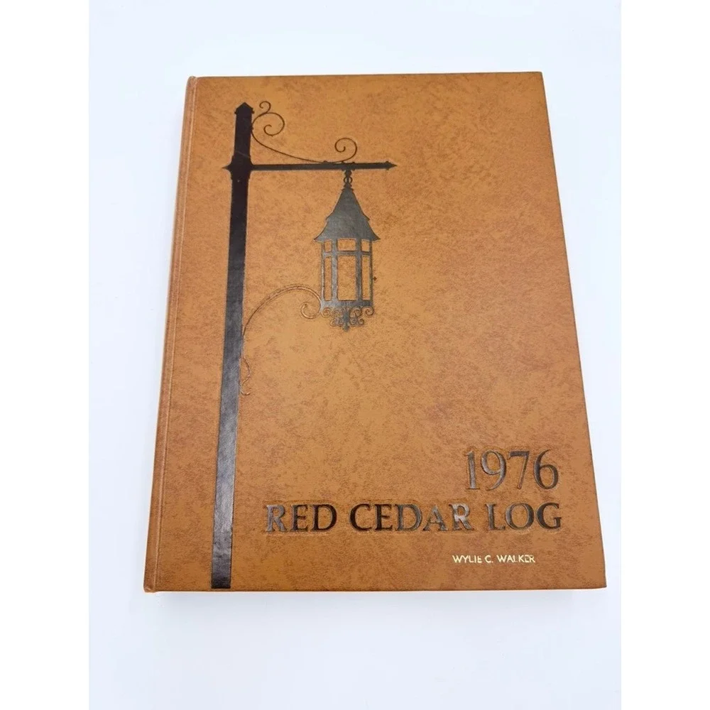 Michigan State University 1976 Red Cedar Log Yearbook MSU‎ Vintage